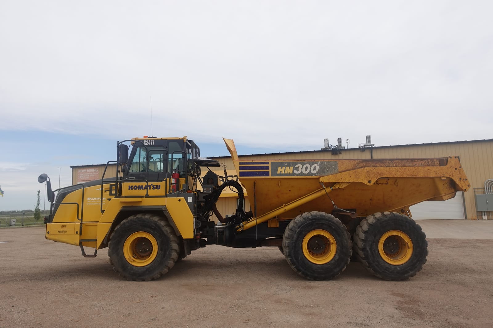 2018 Komatsu HM300-5