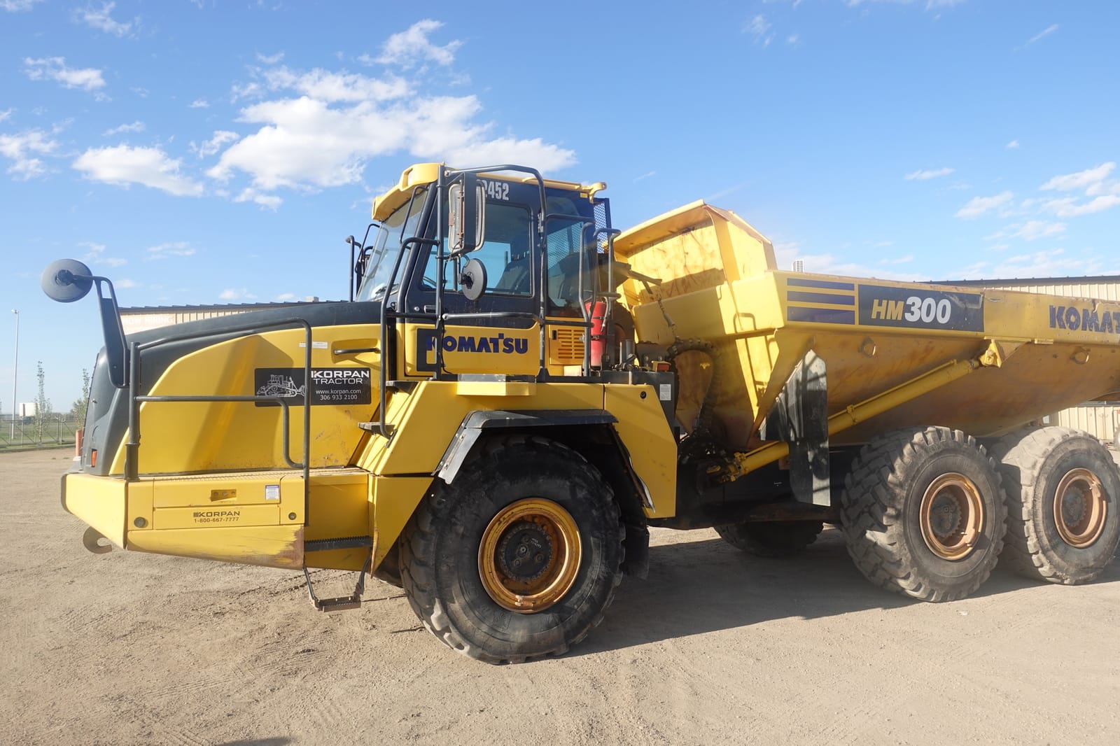 2019 Komatsu HM300-5