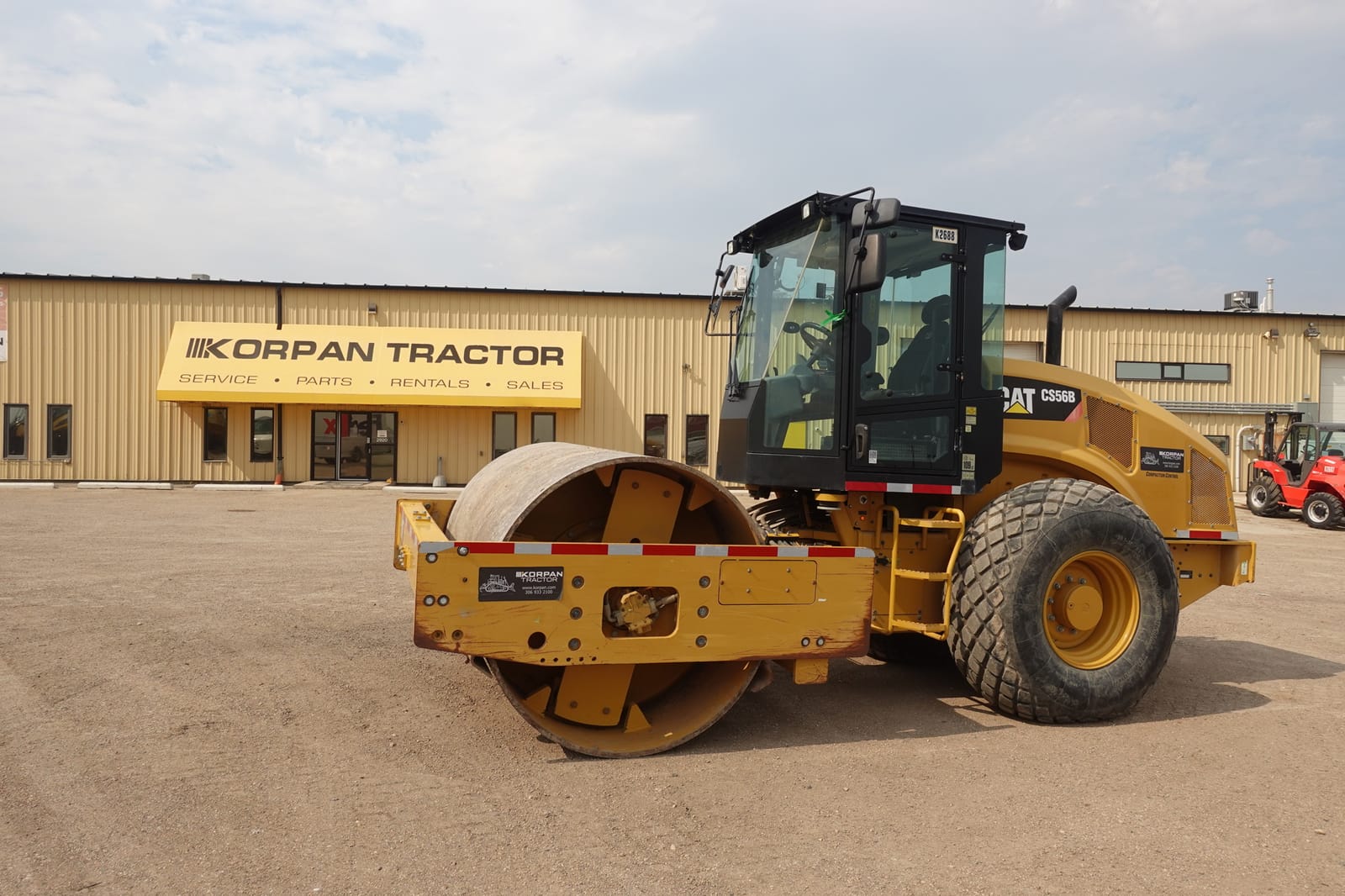 2017 Caterpillar CS56