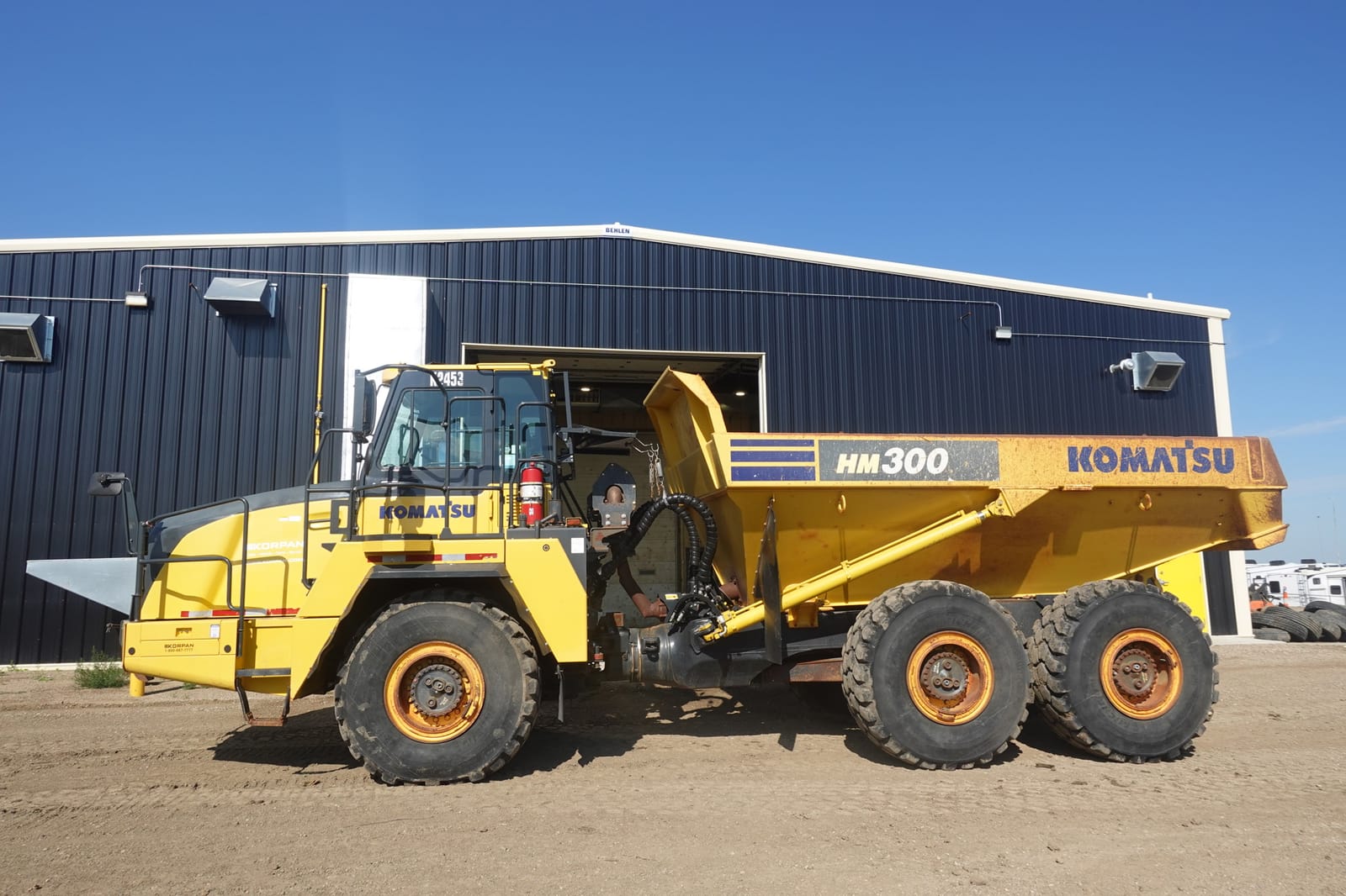 2019 Komatsu HM300-5