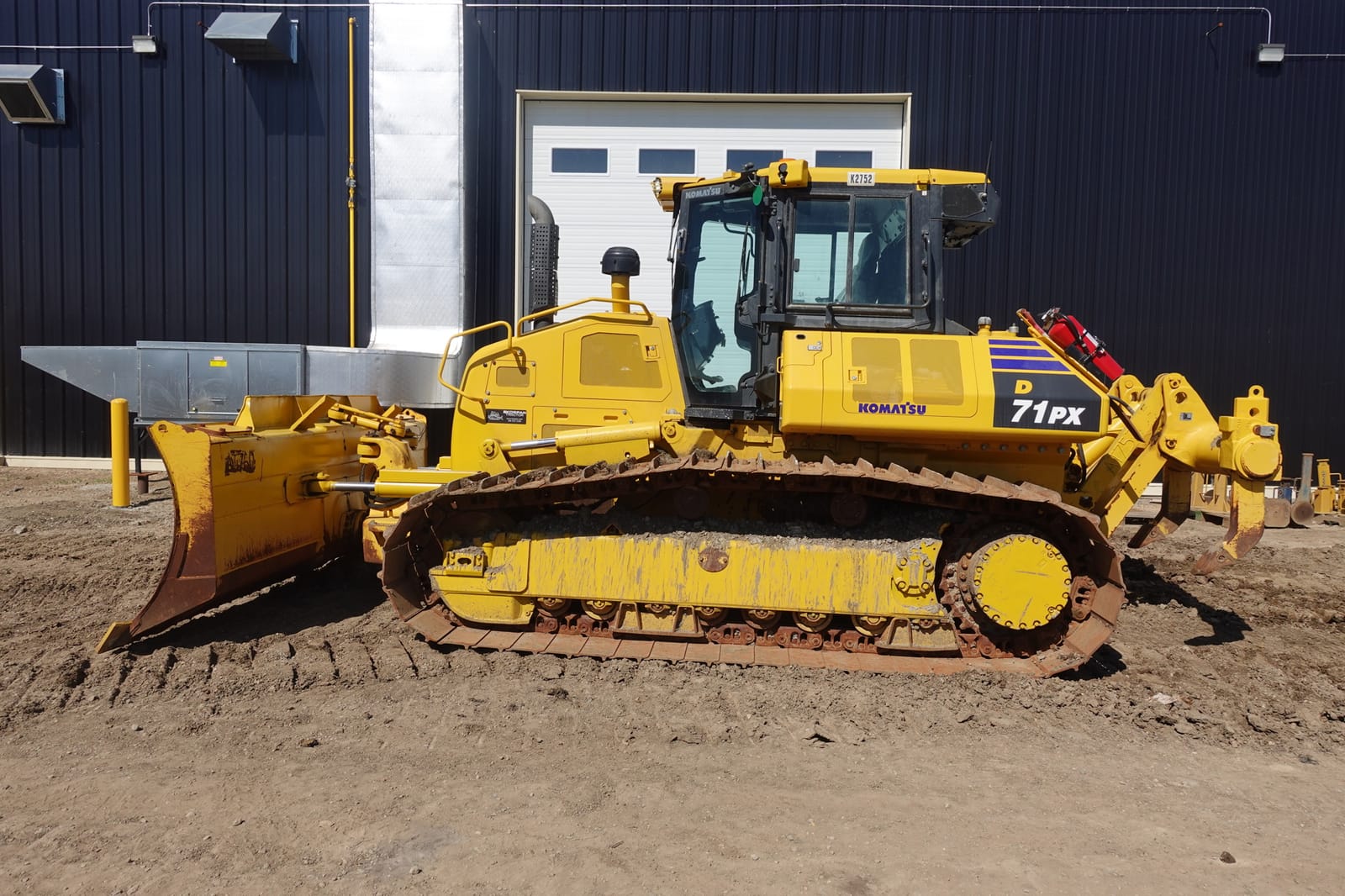 2023 Komatsu D71PX-24