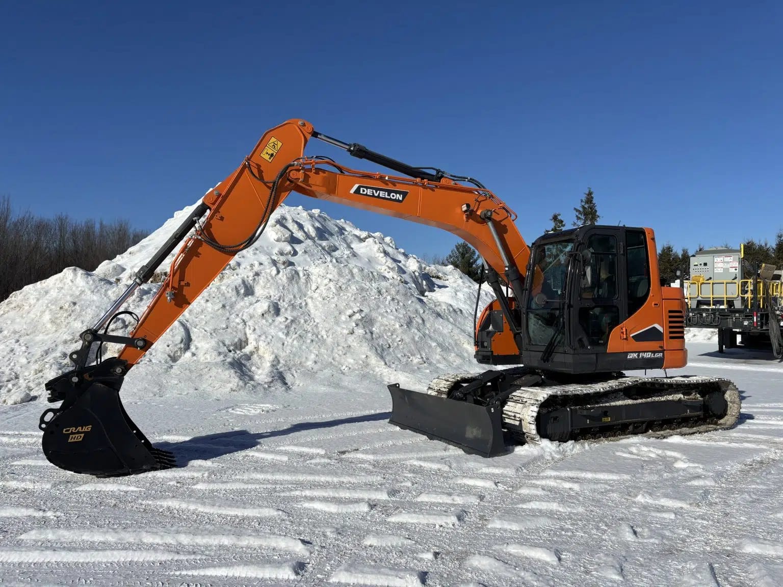 2023 Develon DX140LCR-7