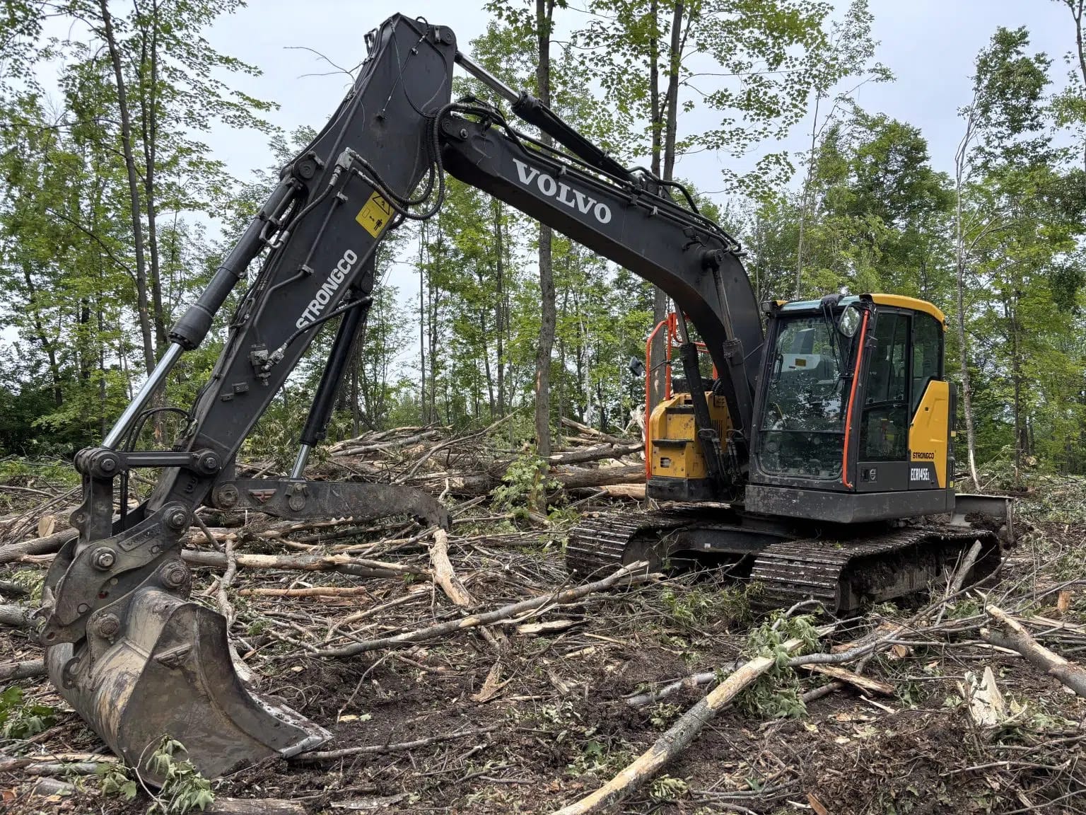2023 volvo erc145el