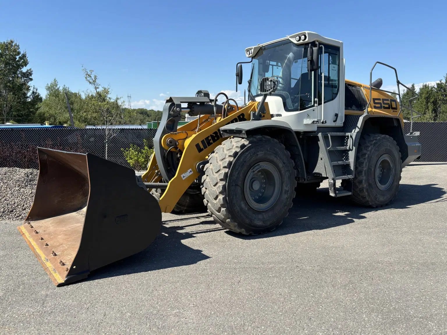 2021 Liebherr l550 x power