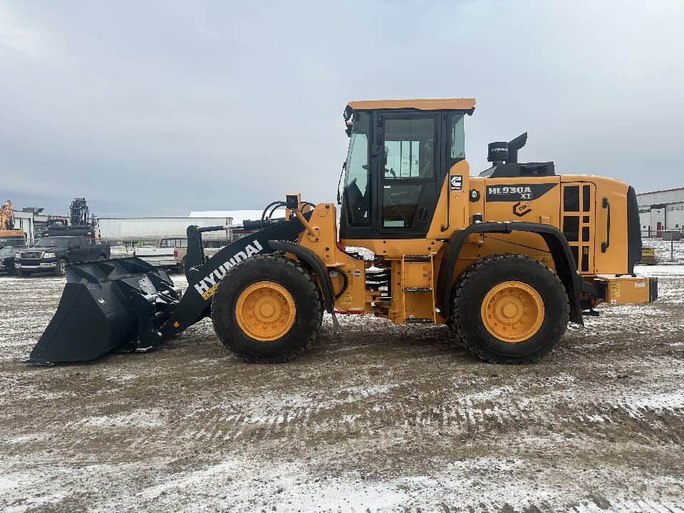 2023 Hyundai HL930AXT