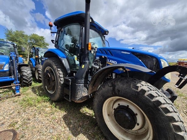 2018 NEW HOLLAND T6.145