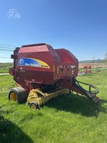 2008 NEW HOLLAND BR7060