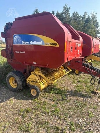 2009 NEW HOLLAND BR7060