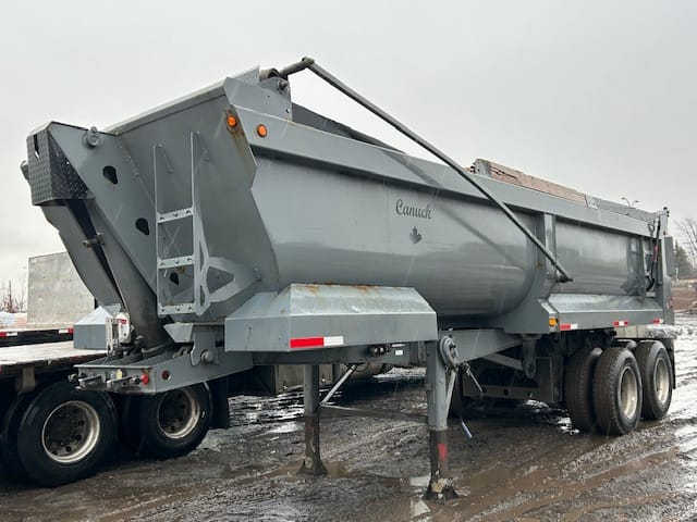 Canuck 32′ 2011