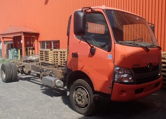 Hino 195 2012