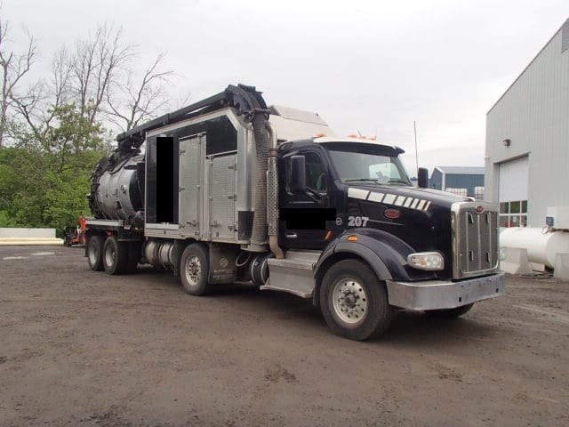 Peterbilt 567 2016