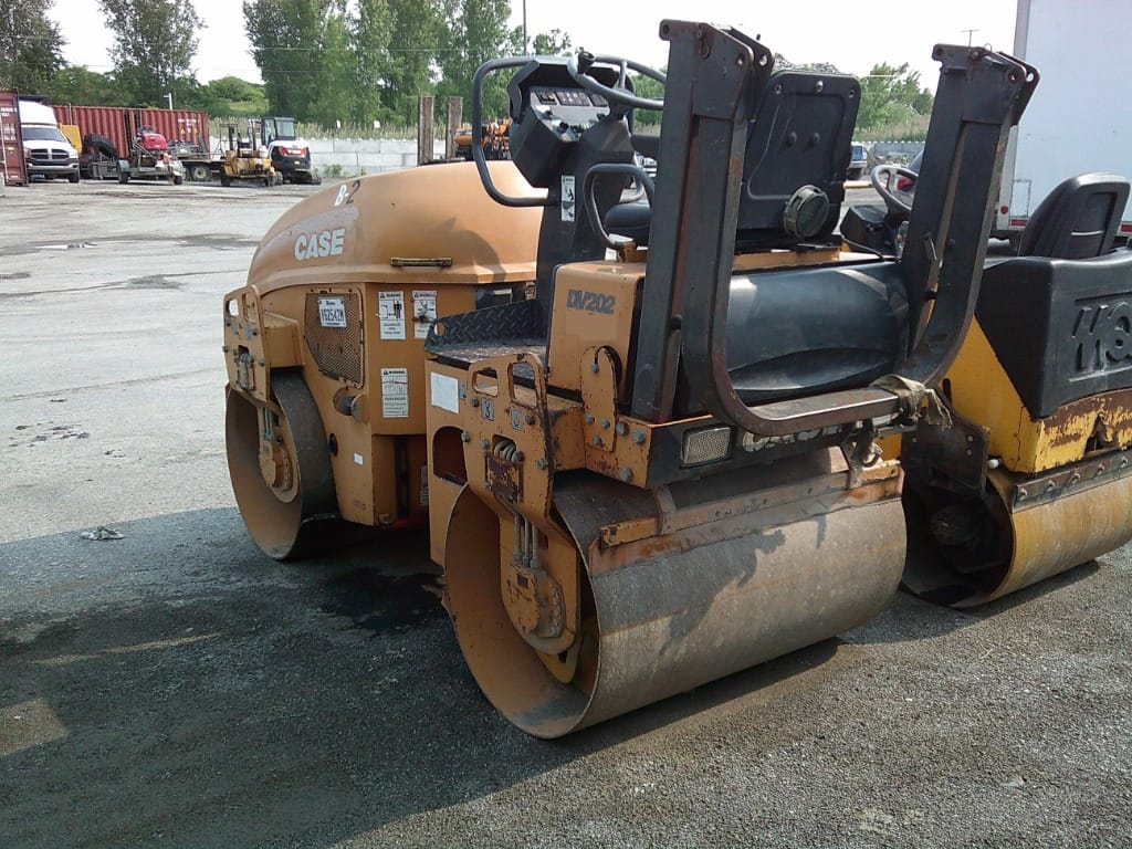 Case DV202 2010