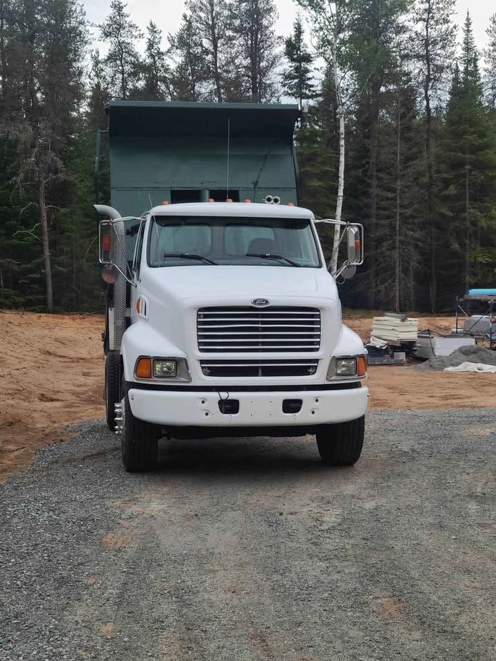 Ford L8513 1998