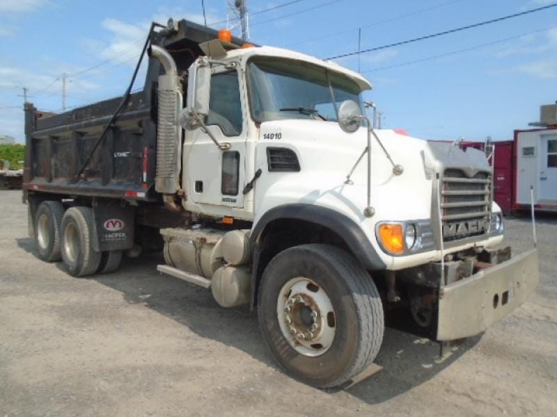 Mack CV713 Granite 2005
