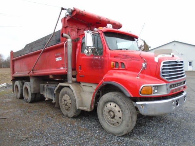 Sterling L9500 2003