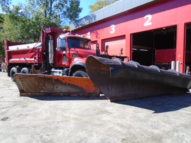 Mack CV713 Granite 2006