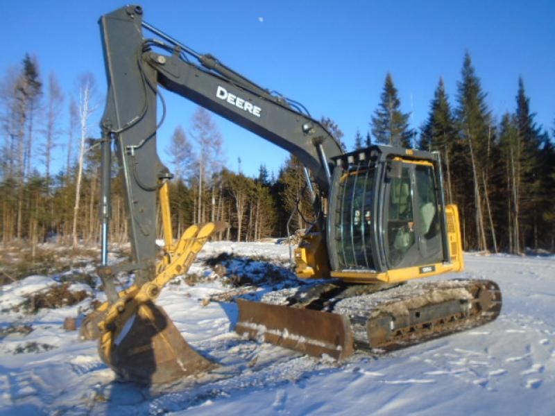 John Deere 135G 2021