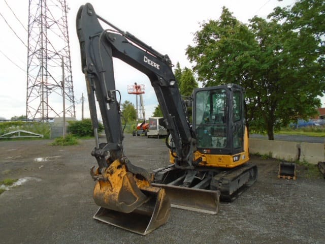John Deere 60G 2022