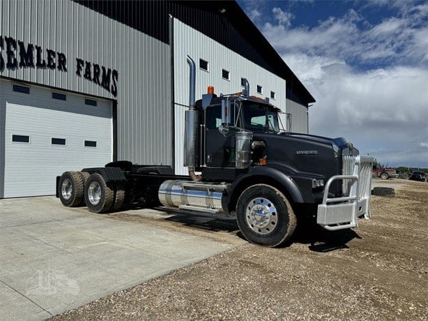 2004 KENWORTH T800