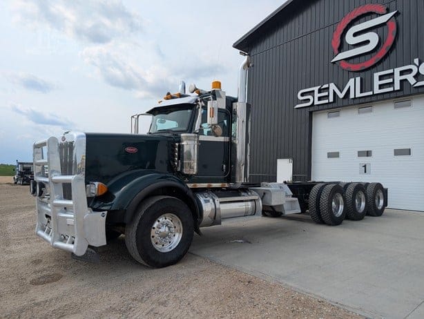 2018 PETERBILT 367