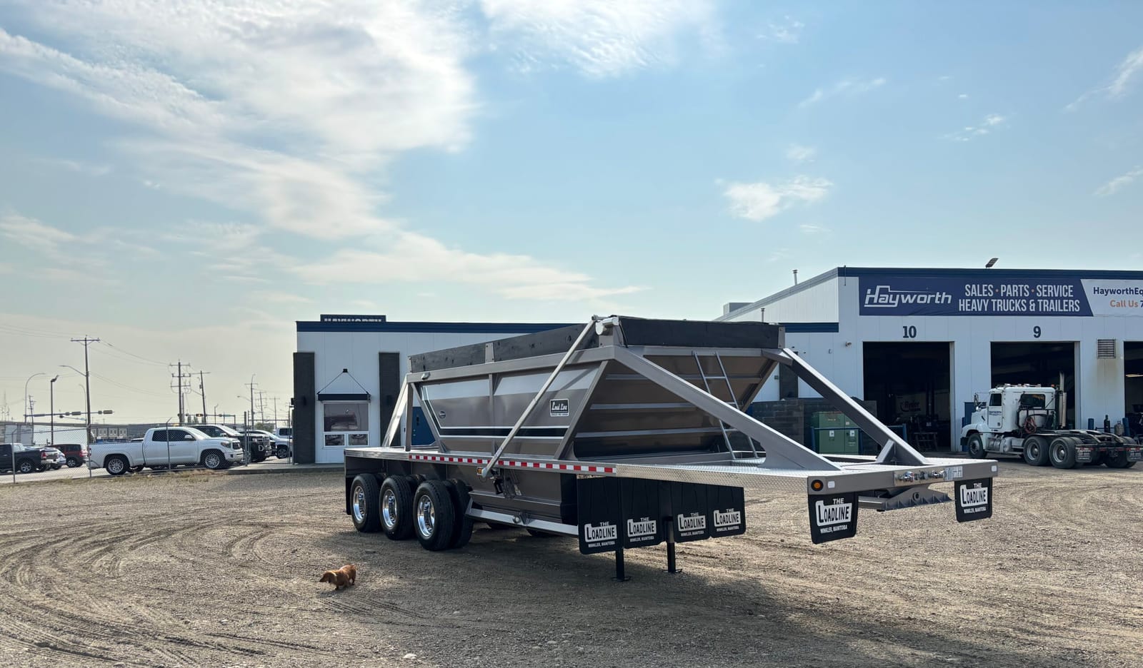 2026 Loadline Tridem Windrow Clamshell