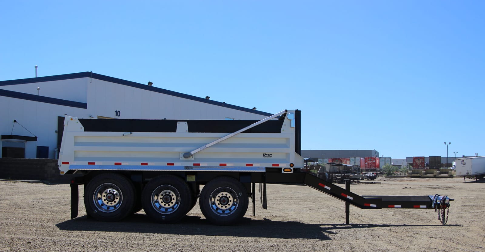 2026 Loadline Tridem Pony Pup