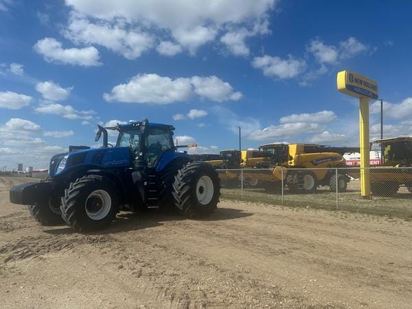 2024 New Holland T8.435