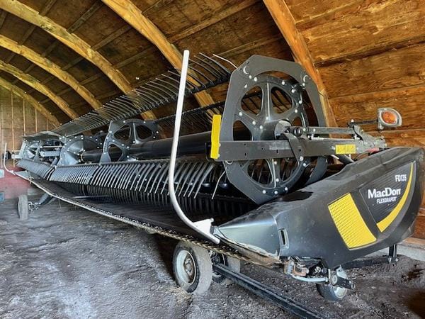 2022 MacDon FD135