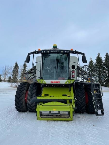 2021 Claas 8700