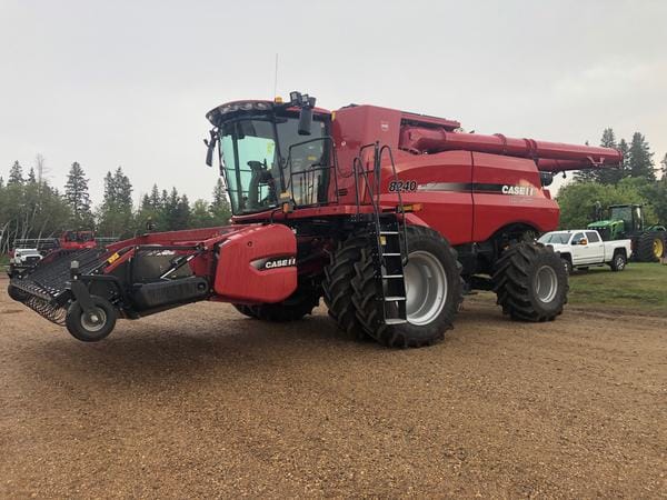 2017 Case IH 8240